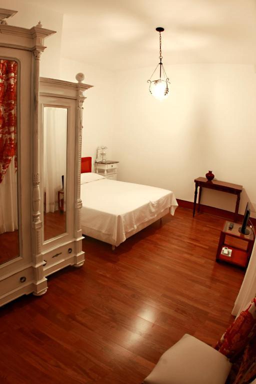 Bellezza Suites Cagliari Habitación foto